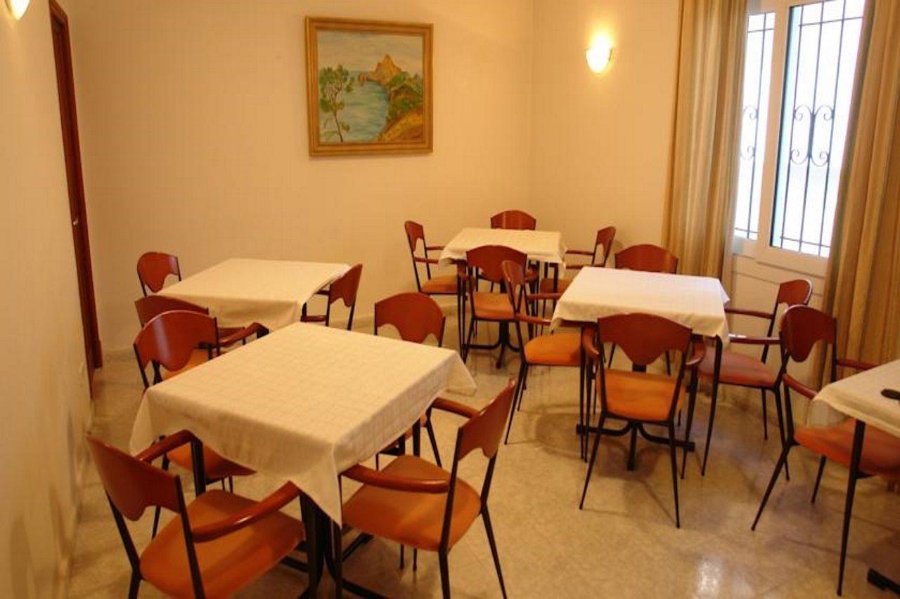 Hostal San Francisco Cala D´Or Dış mekan fotoğraf